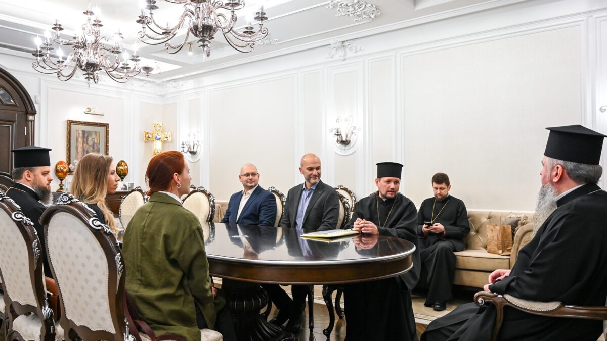 ПЦУ та SoftServe посилюють співпрацю в підтримці постраждалих від війни
