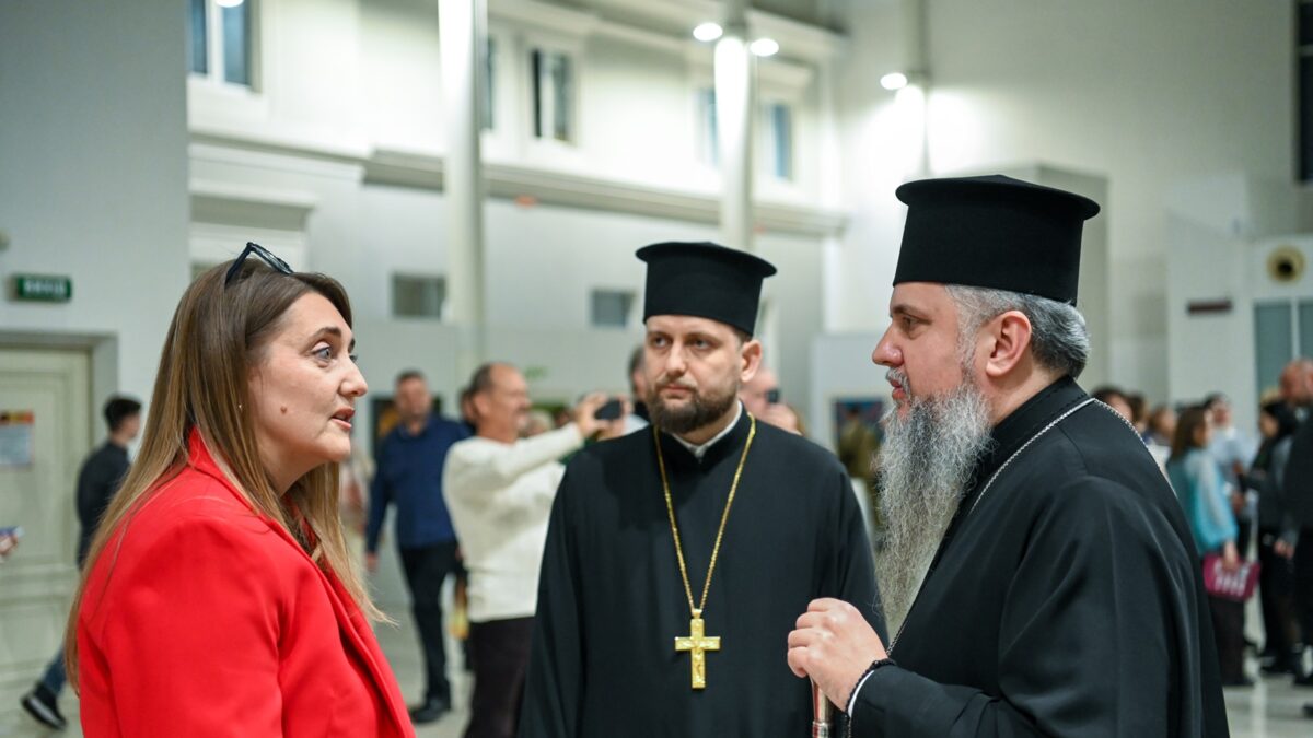 Мистецтво, що говорить мовою віри: виставка Марії Примаченко у Києві