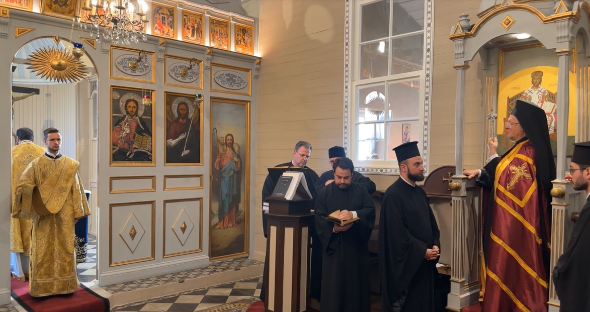 Пряма молитва з Фанару об’єднала світ у проханнях за мир і Україну