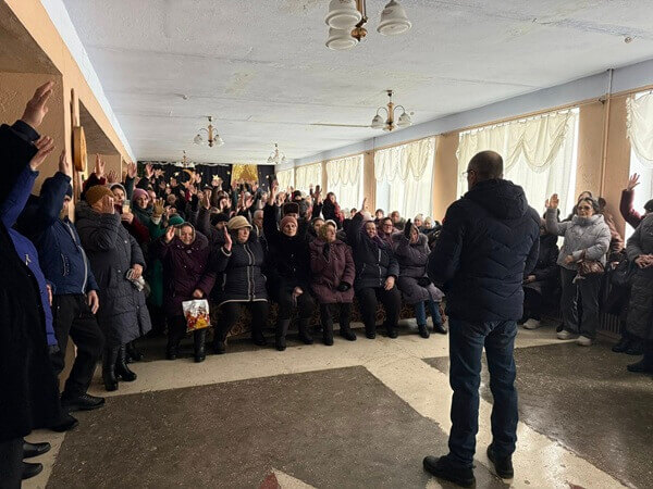 Комарів обрав Помісну Церкву: громада приєдналася до ПЦУ