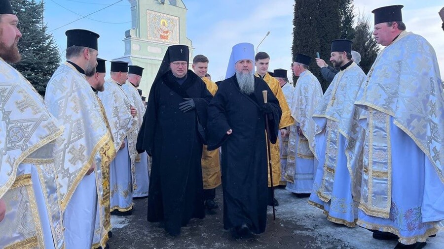 Епіфаній очолив перше богослужіння українською у Свято-Успенському соборі Володимира