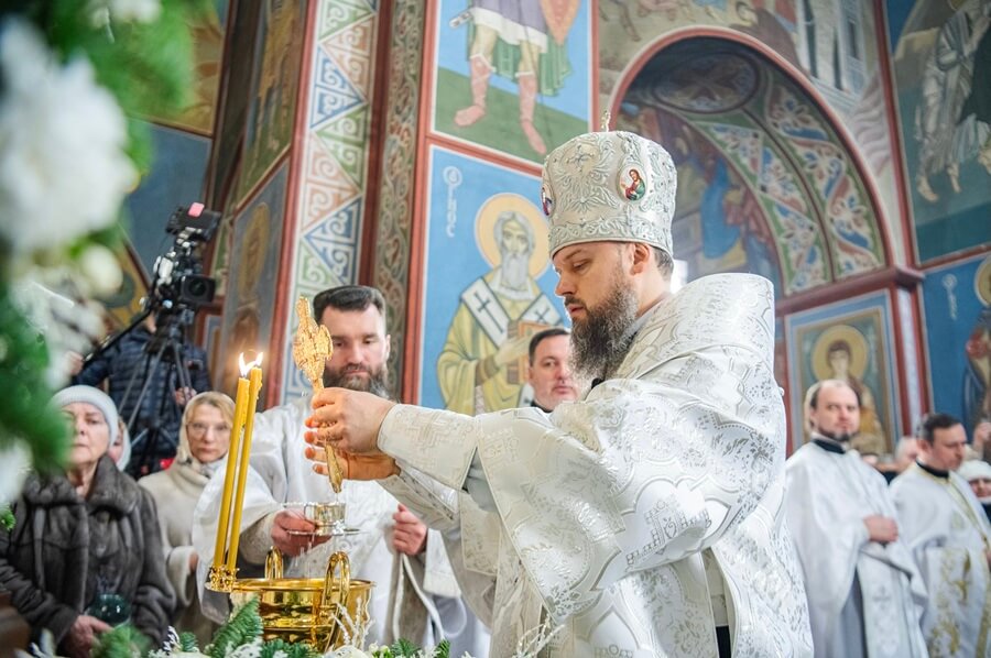 Божественна літургія у свято Богоявлення в Михайлівському Золотоверхому монастирі