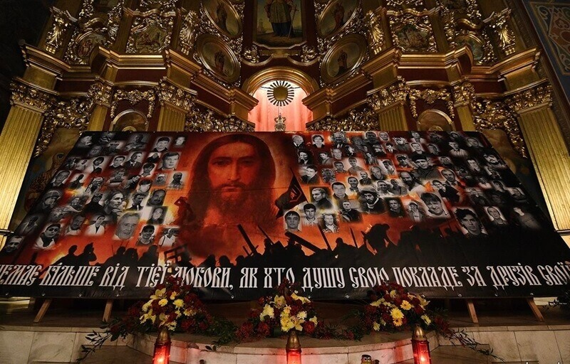 У Михайлівському монастирі вшанували пам’ять Героїв Небесної Сотні