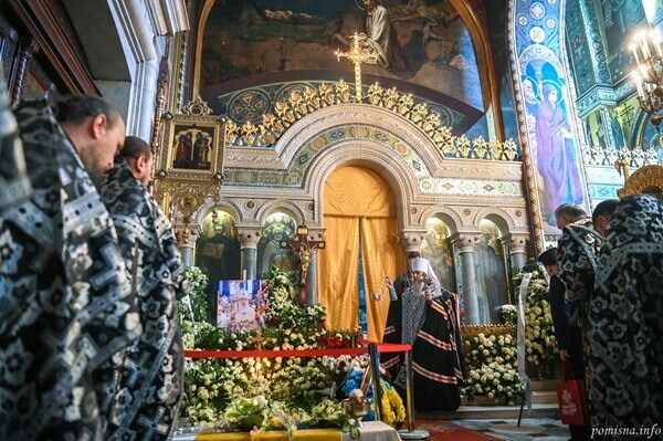У Києві помолилися на могилі Патріарха Філарета та провели зустріч духовенства