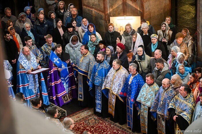 Єдність у молитві: Предстоятель ПЦУ звершив акафіст у Софії Київській