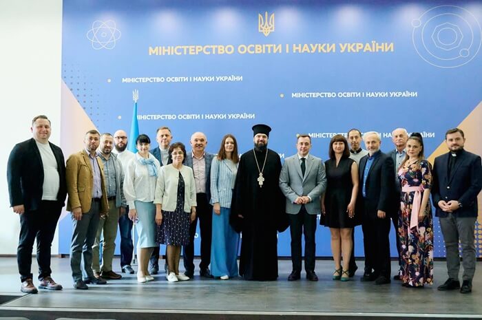 Освіта і духовність: у МОН обговорили важливі питання співпраці з Церквами