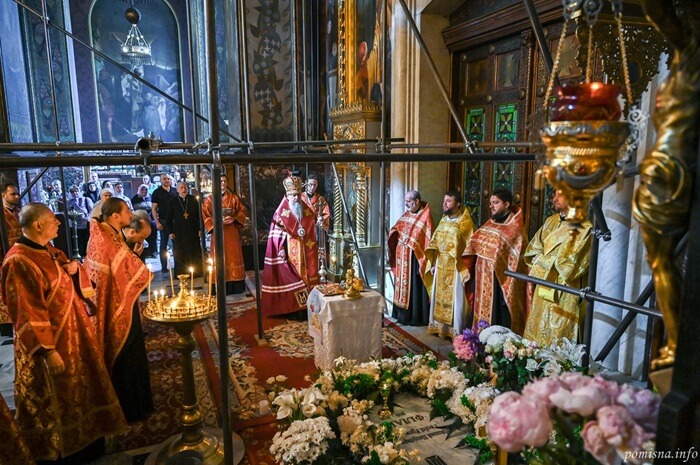 Предстоятель ПЦУ очолив богослужіння біля святині українського православ’я